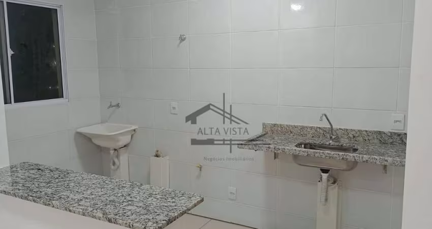Apartamento com 2 dormitórios à venda, 66 m² por R$ 240.000 - Jardim Patrícia - Uberlândia/MG