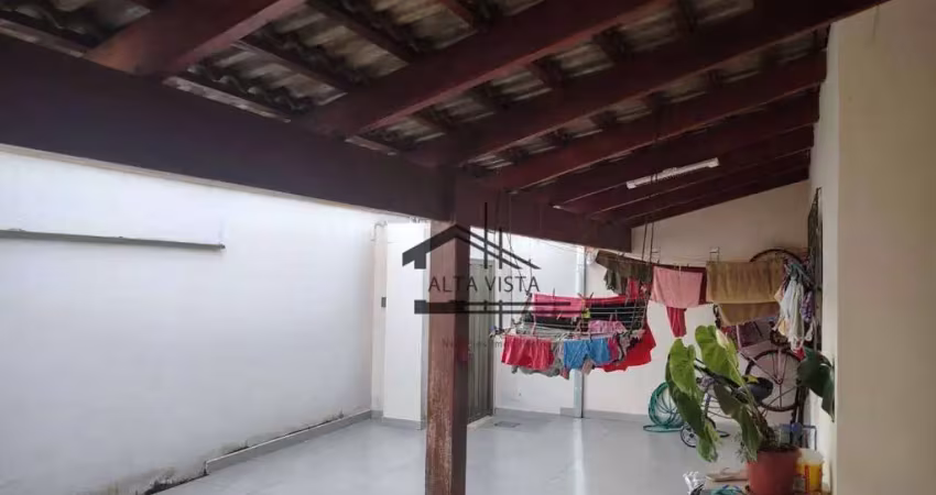 Casa com 3 dormitórios à venda, 210 m² por r$ 680.000,00 - santa mônica - uberlândia/mg