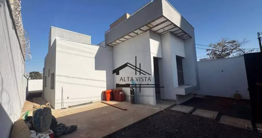 Casa com 2 dormitórios à venda, 65 m² por r$ 600.000 - novo mundo - uberlândia/mg