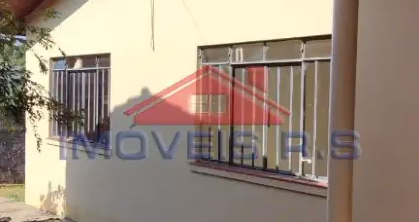 Casa com 2 quartos - fundos entrada individual bairro laranjeiras