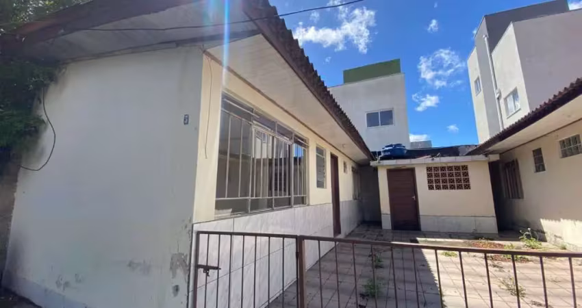 Casa residencial com 1 quarto  para alugar, 40.00 m2 por r$1100.00  - lindoia - curitiba/pr