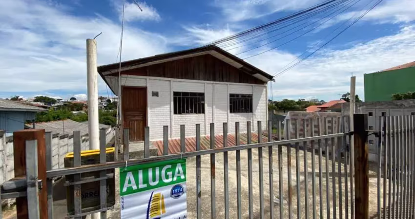 Casa residencial com 2 quartos  para alugar, 42.00 m2 por r$750.00  - pinheirinho - curitiba/pr