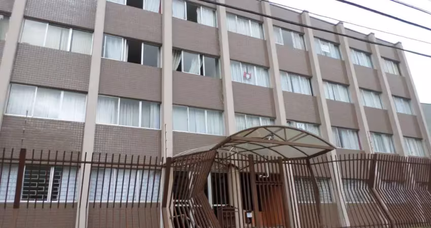 Apartamento com 4 quartos  para alugar, 140.00 m2 por r$2500.00  - capao raso - curitiba/pr