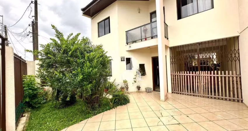 Sobrado com 3 dormitórios à venda, 150 m² por R$ 880.000 - Três Marias - São José dos Pinhais/PR