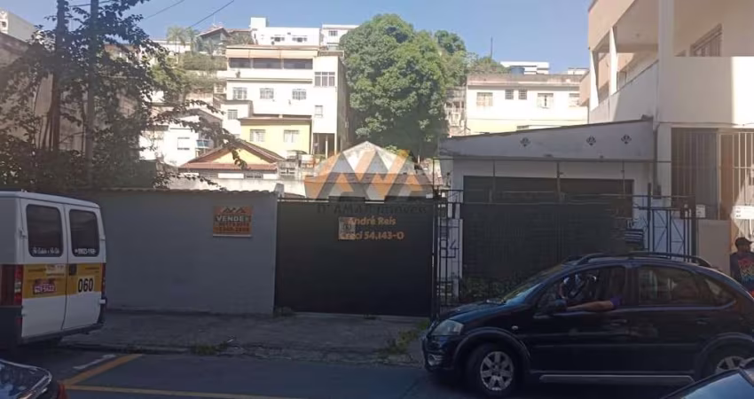 Terreno para Venda em Volta Redonda, Jardim Normandia, 2 dormitórios, 2 banheiros