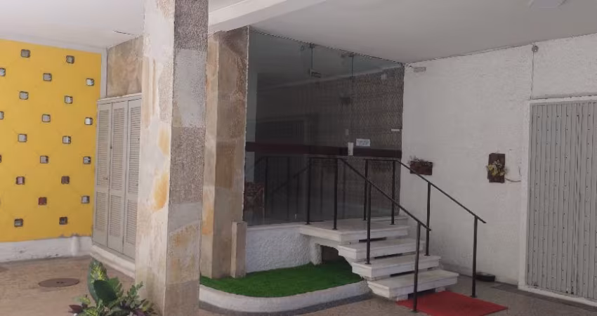 Apartamento com 3 quartos e garagem em São Cristóvão