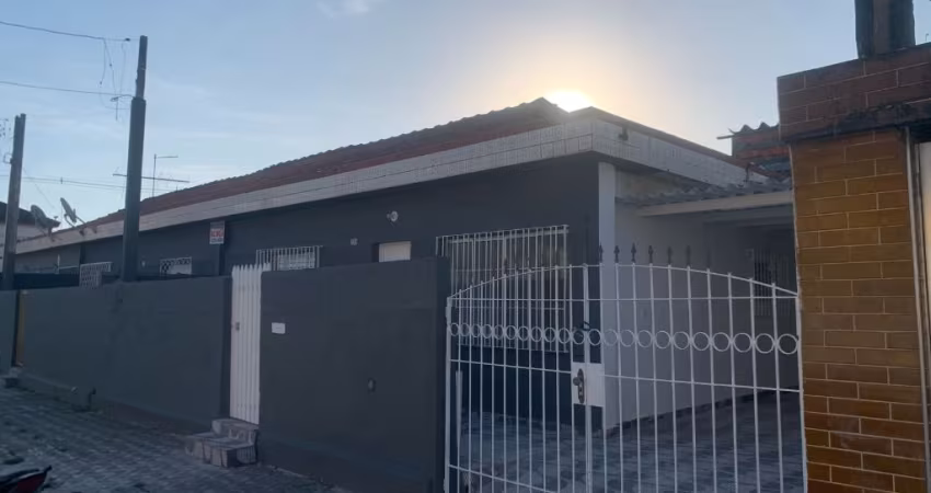 Casa 2 Dormitórios - Vila Margarida
