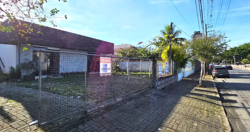 Vendo Casa Comercial c/ 250m2 - Rua Paraíba - Bairro Anita Garibaldi - Joinville - SC