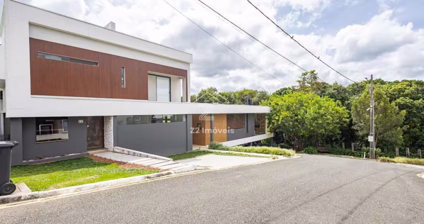 Casa Exclusiva em Condomínio, ao lado do bairro Tingui.