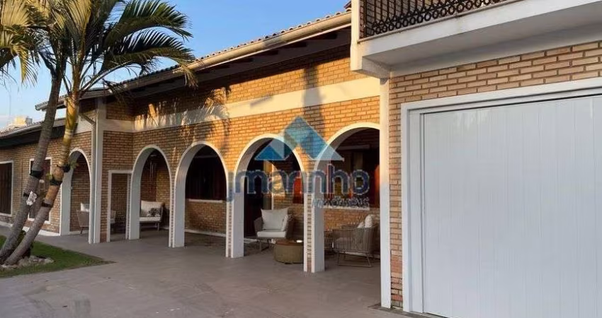 Casa para venda com 230 m² com 3 quartos, 2 vagas - Florianópolis/SC - Ref. 9068