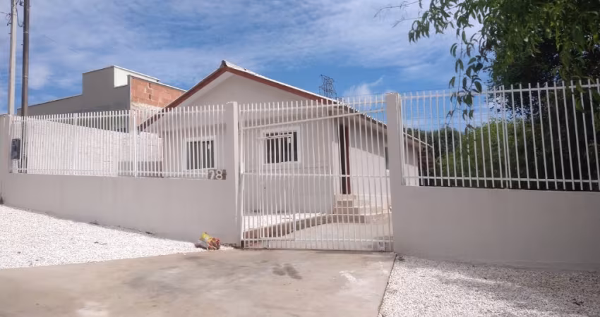Nova residência em um amplo terreno