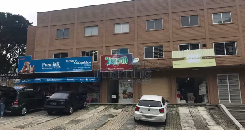 Excelente loja com vocação para varias atividades no bigorrilho/champagnat.