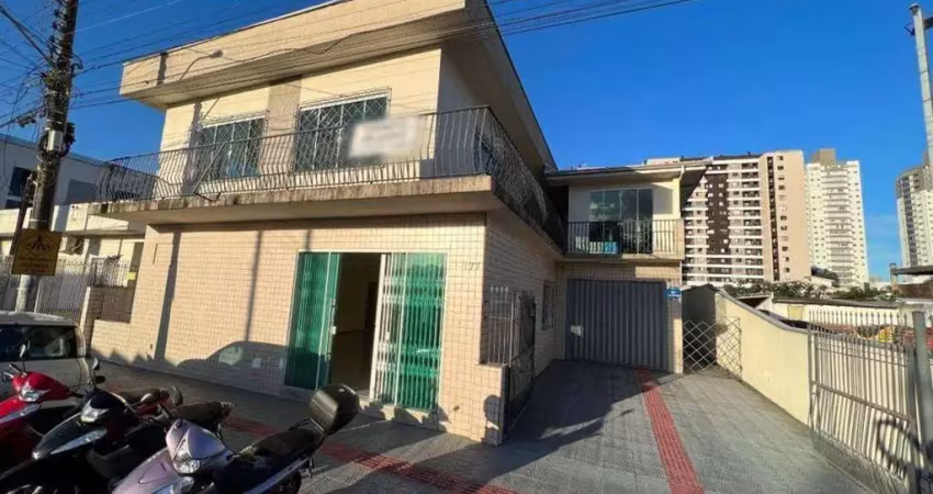 Casa e sala comercial à venda, 3 quartos, 3 vagas, centro, itajaí-sc
