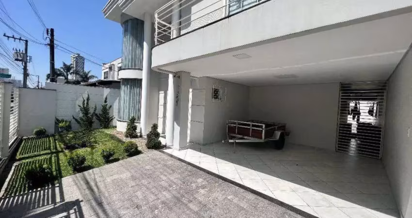 Casa à venda, averbada, 3 quartos, sendo 1 suíte com closet, 2 vagas, piscina, bairro são judas, itajaí-sc