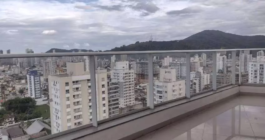 Cobertura à venda, 3 quartos sendo 1 suíte, 2 vagas, ed. cosmopolitan tower, bairro vila operária, itajaí-sc