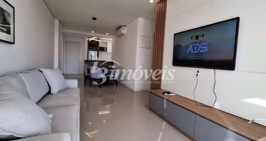 Apartamento totalmente mobiliado, equipado e decorado para aluguel anual com ótima localização no bairro vila operária em itajai/sc.