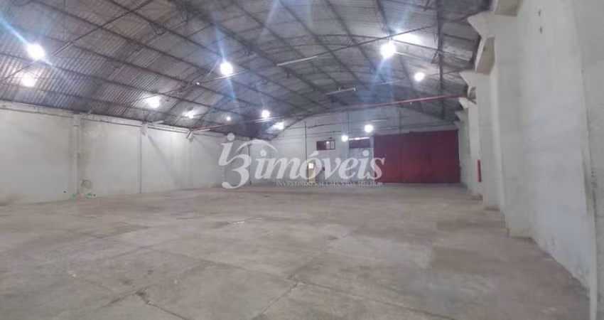 Galpão Comercial para Locação Anual, 754 m², no bairro Dom Bosco em Itajaí-SC