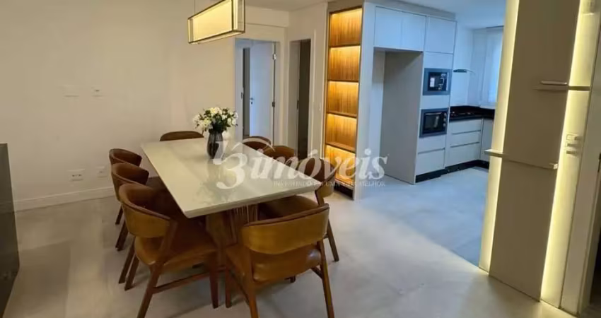 Apartamento para locação anual, mobiliado, 122 m² privativos, 3 suítes, 2 vagas, centro de balneário camboriú-sc.