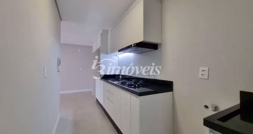 Apartamento para locação anual, semimobiliado, com 3 quartos (sendo uma suíte), 2 vagas de garagem, garden clube residence, no bairro são joão, itajaí-sc
