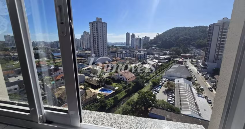 Apartamento semimobiliado à venda, 2 quartos sendo 1 suíte, 1 vaga, Condomínio Residencial Barcelona, Bairro Fazenda, Itajaí-SC