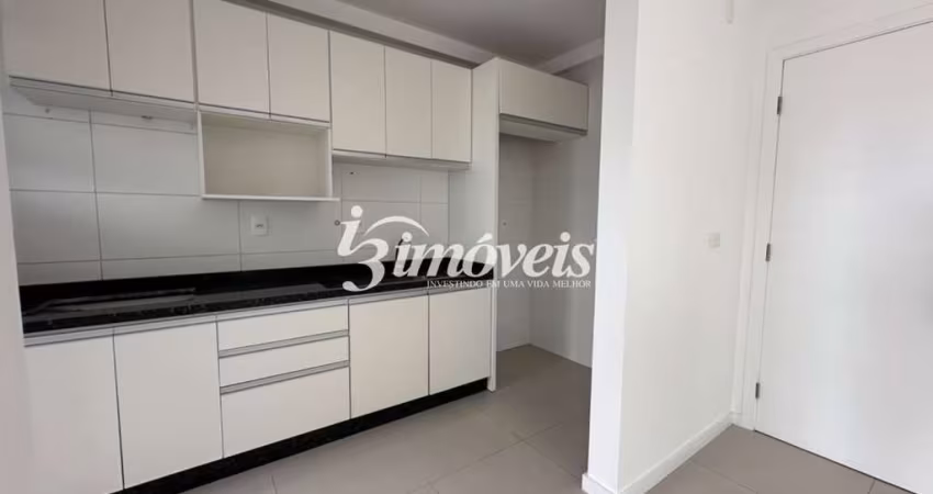 Apartamento para locação anual, 3 quartos (sendo uma suíte), 2 vagas de garagem, Porto Mare Residence, no bairro Centro, Itajaí-SC