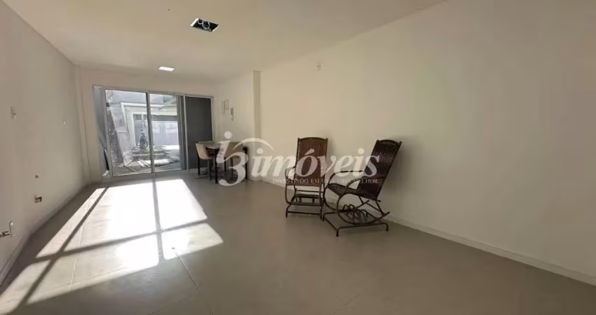 Apartamento/loft para locação anual, novo, semimobiliado, 30m² privativos, 1 vaga de garagem, bairro fazenda, itajaí-sc.
