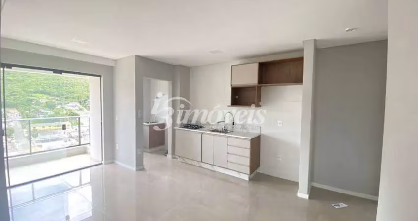 Apartamento para locação anual, semimobiliado, com 2 quartos (sendo uma suíte), 1 vaga de garagem, lago moraine residencial, no bairro fazenda, itajaí-sc