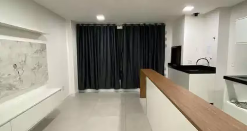 Apartamento semimobiliado para locação, 2 quartos (sendo 1 suíte), 1 vaga, edifício residencial lago di ledro, bairro são joão, itajaí - sc