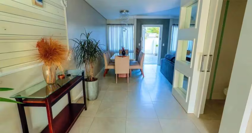 Sobrado mobiliado para locação, 3 quartos (sendo 1 suíte), 2 vagas de garagem, bairro fazendinha, itajaí -sc