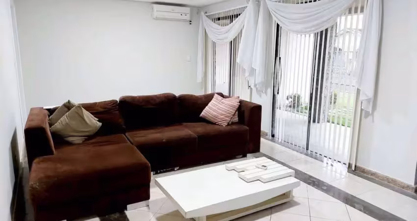 Imóvel residencial para locação, com 2 casas semimobiliadas, com piscina e quintal, total de 6 quartos sendo 1 suíte, 4 vagas, bairro são joão, itajaí-sc
