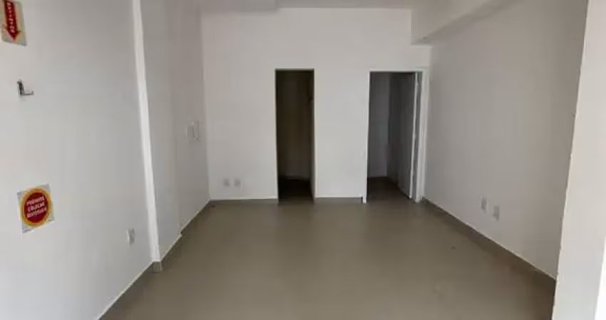 Sala / loja, para locação anual, 20m² ,bairro centro , navegantes-sc, com grande visibilidade de quem passa.
