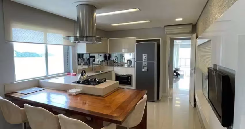 Apartamento para locação anual, frente mar, 03 quartos (sendo 03 suítes), 02 vagas, mobiliado, 240m², no centro de balneário camboriú-sc