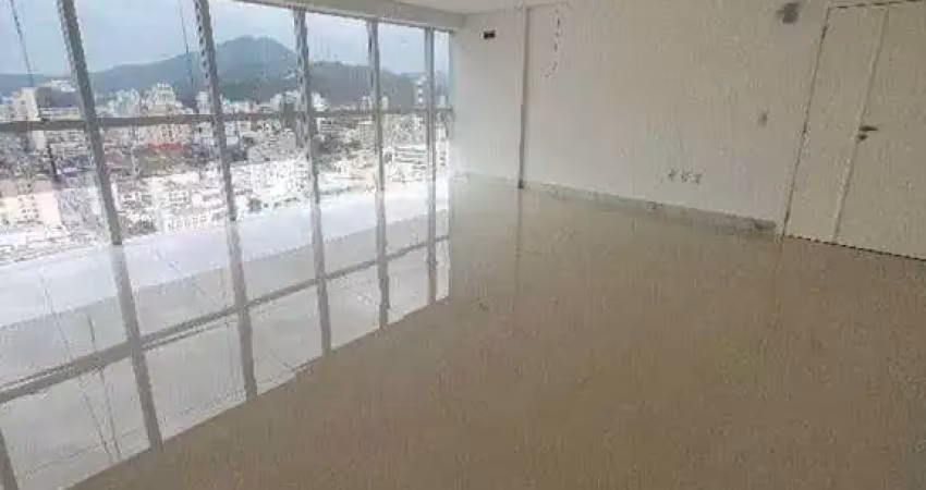 Casa comercial com 1 sala para alugar na Rua Cônego Thomaz Fontes, Centro, Itajaí