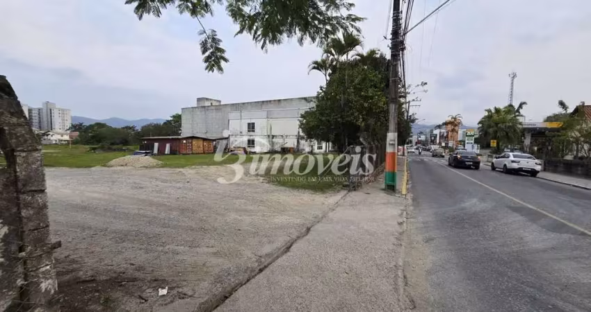 Terreno comercial para locação anual, 15500 m², no centro de camboriú-sc