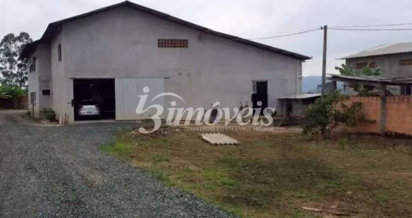 Casa à venda na Rua Vereador Loureci Soares da Silva, Escalvado, Navegantes