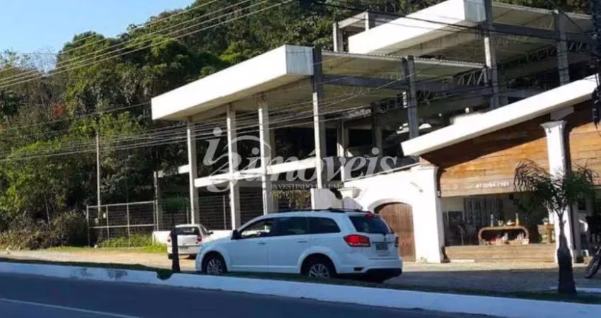 Perfeito para a sua empresa, sala em construção que terá  loja térrea + mezanino + 01 piso para área administrativa para locação em balneário camboriú