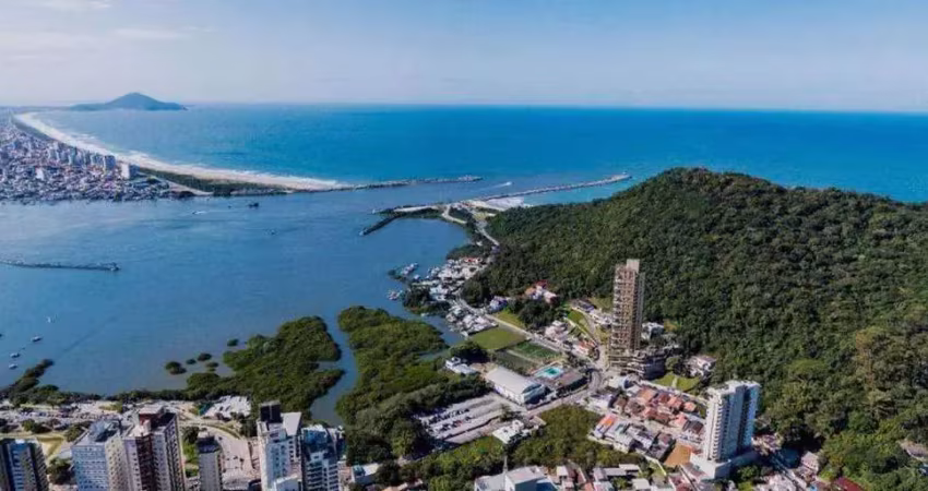 Apartamento duplex à venda, 3 suítes, 3 vagas, ed. casa atalaia 47, bairro fazenda, itajaí-sc