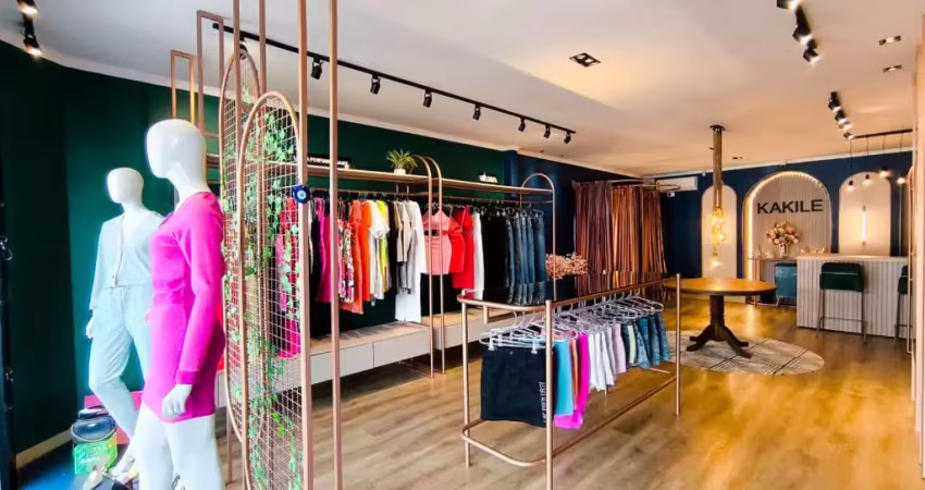 Vendo loja/boutique de roupas femininas, com 10 anos de mercado