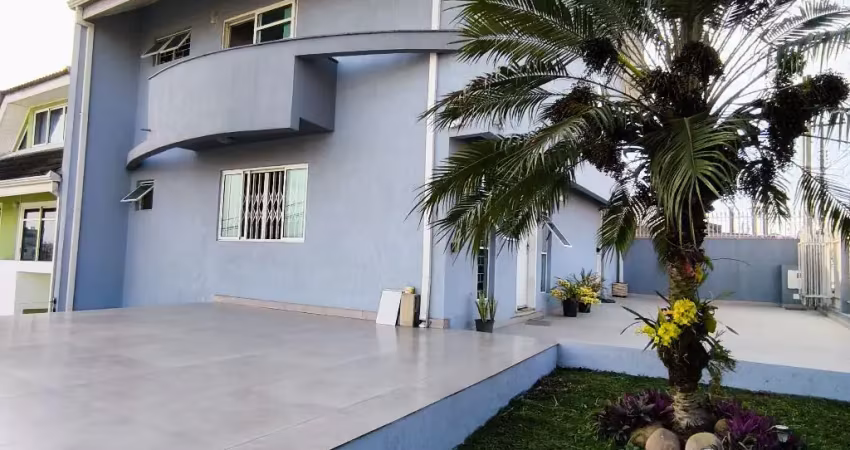 Excelente sobrado de esquina com ático no capão raso e sobra de terreno