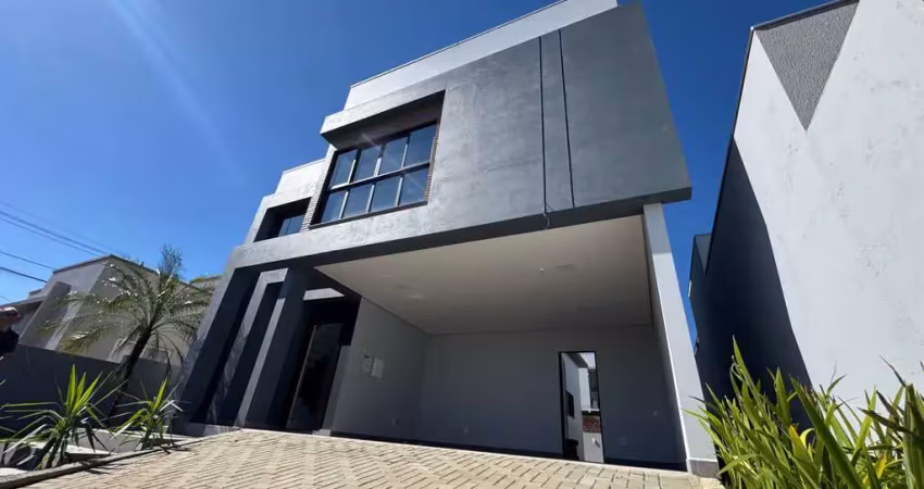 Casa com 3 quartos à venda na Avenida Olivo Tauffer, 549, Desbravador, Chapecó