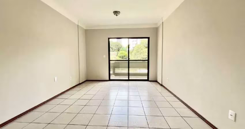 Apartamento com 3 quartos para alugar na Sete de Setembro, 149, Centro, Chapecó