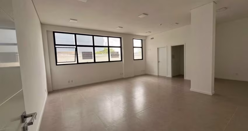 Sala comercial para alugar na Avenida Nereu Ramos - D, 835, Centro, Chapecó