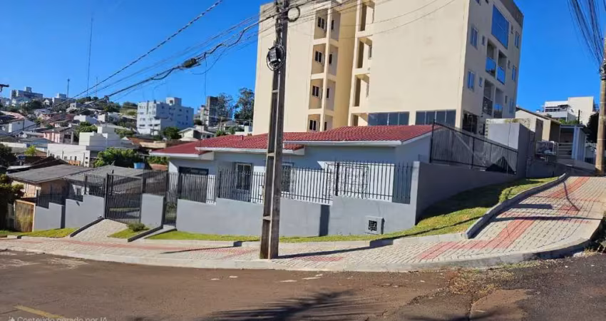 Casa com 3 quartos à venda na Rua Frei Henrique de Coimbra - E, 621, Esplanada, Chapecó