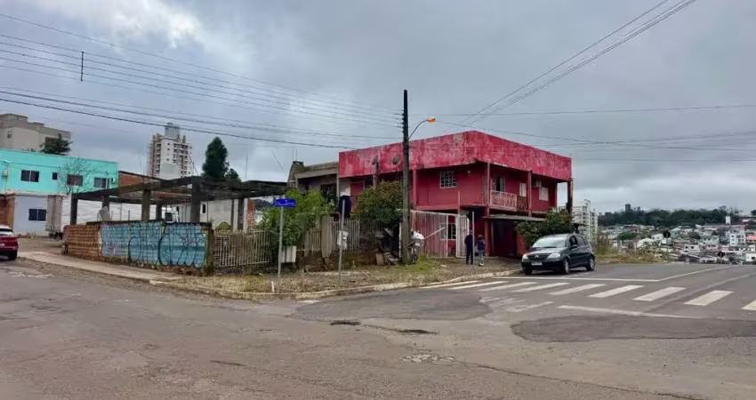 Casa com 4 quartos à venda na Clóvis Locatelli - D, 310, Presidente Médici, Chapecó