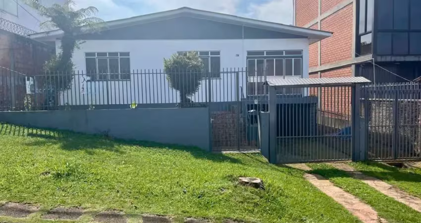 Casa com 3 quartos para alugar na Rua Achiles Tomazelli - E, 413, Santa Maria, Chapecó