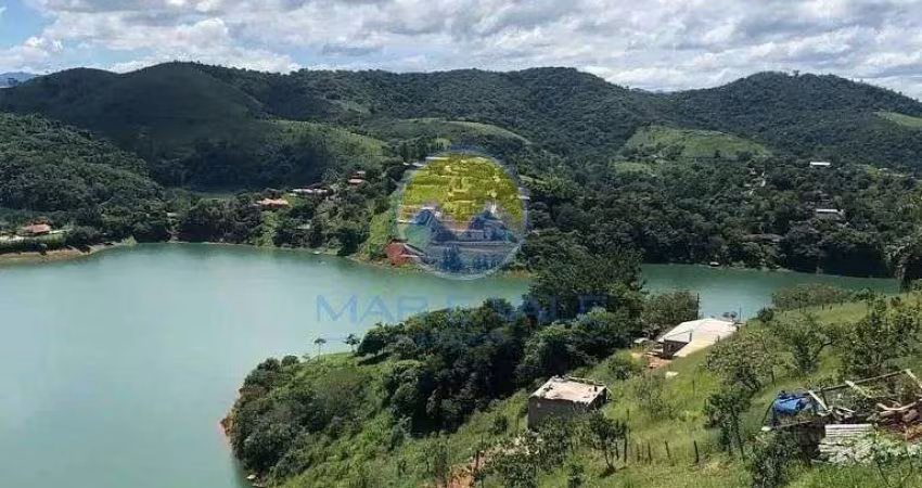 Chácara com 1 dormitório à venda, 4000 m² por R$ 300.000,00 - Freitas - São José dos Campos/SP