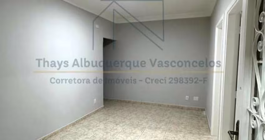 OPORTUNIDADE! Apto Térreo Reformado, 2 Quartos, Excelente Localização  Macuco/Santos  R$ 275,6 mil