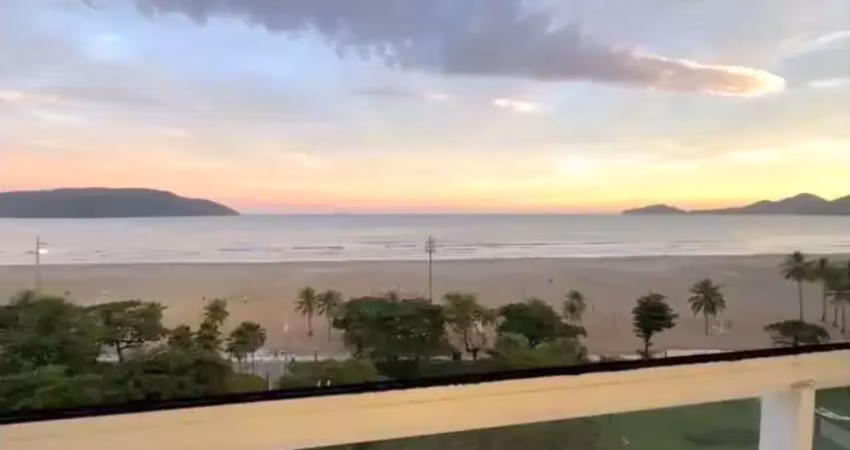 Luxo à beira-mar: apto 3 quartos no gonzaga, santos  vista deslumbrante!