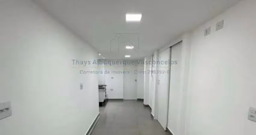 Loja comercial térrea  de esquina + apartamento - 42 m² - à venda - vila mathias em santos, totalmente reformada com copa e banheiros