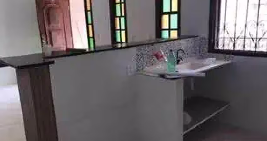 Casa com 2 quartos para alugar no Centro, Embu das Artes 